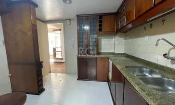 Imagem 6: Porto Alegre - Casa Padrão - Tristeza