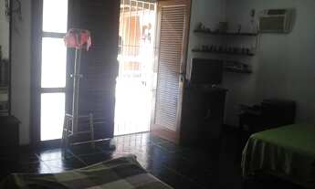 Imagem 7: Casa para venda tem 235 metros quadrados com 4 quartos, 4 suites em São Francisco - Niter