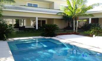 Imagem 3: Villaggio Felicitá - Luxuosa Casa com 4 Suítes, Piscina e Churrasqueira