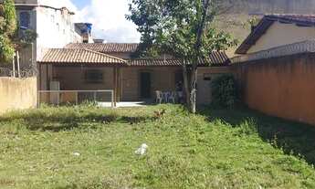 Imagem 5: Casa de 410m2 com 2qts com suite, area gourmet, quintal e garagem para 10 carros, 4 quadra