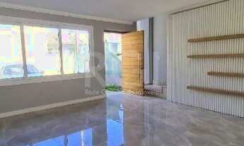 Imagem 2: Porto Alegre - Casa Padrão - Hípica