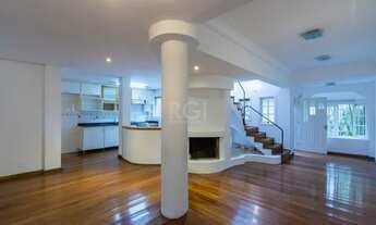 Imagem: Casa com 300m², 3 dormitórios, sendo 1