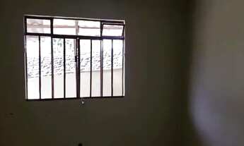 Imagem 5: Casa em ótima localização no Santa Candida, prox. à Rua principal Fernando De Noronha