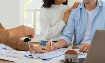 Imagem 2: Consulto imobiliário