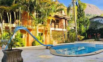 Imagem 3: Casa espetacular a venda dentro do melhor condomínio de Teresópolis