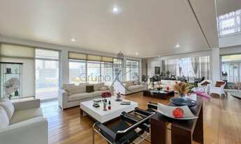 Imagem 6: Casa de condomínio para venda tem 635 metros quadrados com 4 quartos