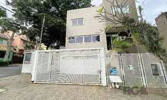 Imagem: PORTO ALEGRE - Casa Padrão - Tristeza