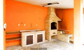 Imagem: Casa com Espaço Gourmet e Piscina no Jardim