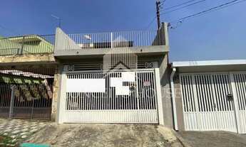 Imagem 2: Casa para Locação em Osasco, Ayrosa, 3 dormitórios, 1 suíte, 4 banheiros, 1 vaga