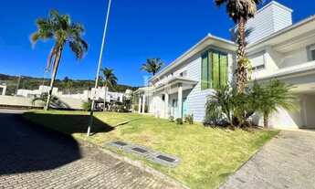 Imagem: FLORIANÓPOLIS - Casa Padrão - CÓRREGO