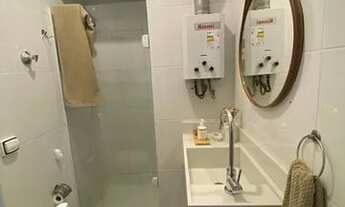 Imagem 7: Apto reformadíssimo na Glória 1 quarto