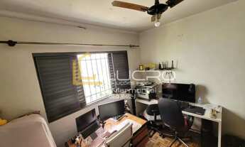 Imagem 5: Ampla casa com edícula, à venda, com 200 m², 3 quartos em Vila Lemos, Bauru - SP