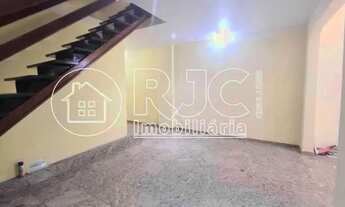 Imagem 3: Imóvel para venda possui 136 metros quadrados com 3 quartos em Grajaú - Rio de Janeiro - R