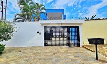 Imagem: Sobrado à venda, próximo ao Supermercado