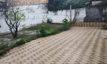 Imagem 4: Casa com 4 quartos em Parque 10 de Novembro - Aceita Apartamento