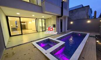 Imagem 2: Casa Duplex Mosaico Ponta Negra com 3 Suítes sendo uma master/ Piscina com hidro e espaço