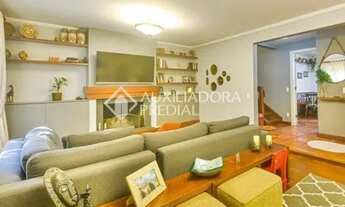 Imagem 2: Casa com 360m² de área total, 3 dormitórios, sendo 1 suíte, à venda em Condomínio!