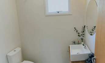 Imagem 4: Sobrado para venda possui 155 metros quadrados com 3 quartos em Rio Tavares - Florianópoli