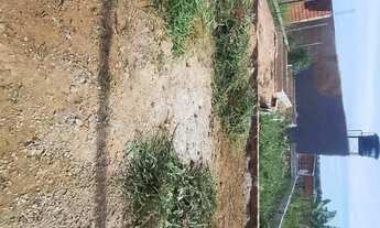 Imagem: Vende-se um terreno