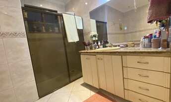 Imagem: Casa ampla na Vila Santa Cecília com elevador