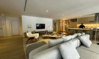 Imagem 4: Apartamento 4 Quartos com 4 Suítes e 219m² - Centro