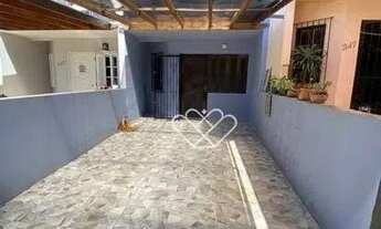 Imagem 3: Casa no Bairro Neópolis: Conforto e Praticidade Esperam por Você!