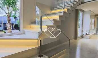 Imagem 7: Casa de Alto Padrão com 3 Suítes, Piscina e Churrasqueira Conforto, Privacidade e Elegânc