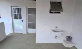 Imagem: Casa de 02 cômodos com quintal individual