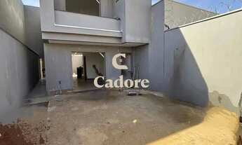 Imagem 5: Sobrado em obras à venda no Novo Mundo com 3/4 sendo 01 suíte (todos com sacada