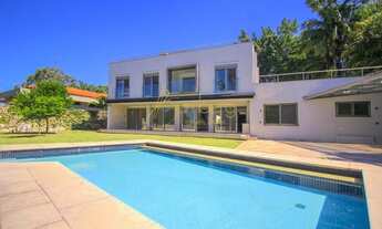 Imagem 2: Magnífica casa. Ampla, ótima e bem localizada. Confira!