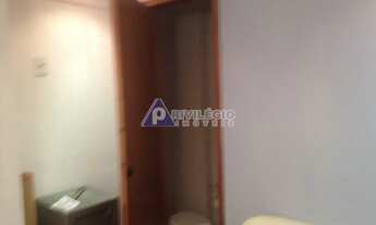 Imagem 6: Linda sala comercial, ampla e totalmente reformada , constituída de 30m² no Centro do RJ