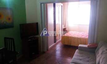 Imagem 2: Privilegio Imóveis Vende: Ótimo apartamento em andar alto, em COPACABANA - RJ