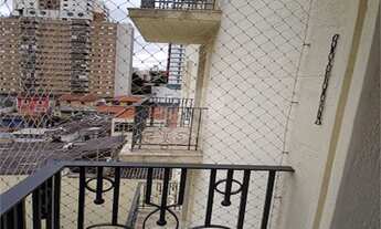 Imagem 5: Apartamento com dois dormitórios, suite e 1 vaga. Prédio com recuo e ótima localização