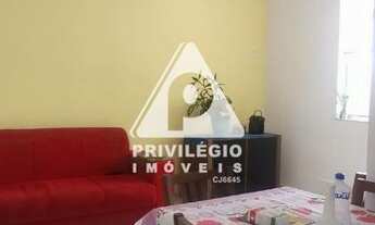 Imagem 2: Lindo apartamento de dois quartos no Centro