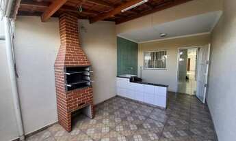 Imagem: Casa Sobrado de 3 dormitórios na Cidade