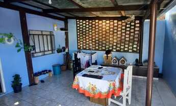 Imagem 3: Casa mista, em transversal da Rua Johann Sachse, próximo a mercados, escolas, etc no bairr