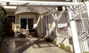 Imagem: Porto Alegre - Casa Padrão - Hípica