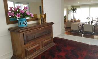 Imagem 5: Casa para aluguel e venda. Com 500 metros quadrados e 4 quartos em Pacaembu - São Paulo