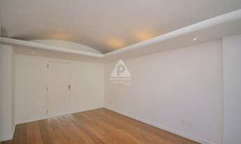 Imagem 3: Humaitá! Rua tranquila, com guarita e cancela, vista Cristo, 3 quartos, lavabo, banheiro s