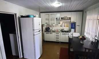 Imagem 6: Casa mista, em transversal da Rua Johann Sachse, próximo a mercados, escolas, etc no bairr