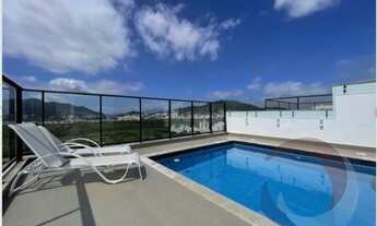 Imagem 3: Cobertura para venda possui 297 metros quadrados com 4 quartos em Itacorubi - Florianópoli