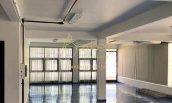 Imagem 7: Prédio comercial próximo ao metrô