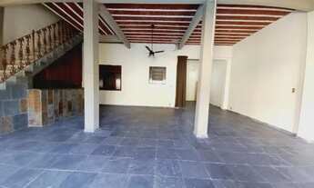 Imagem 4: Casa triplex na Taquara com 04 quartos piscina e churrasqueira no Condomínio Gramado