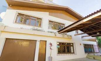 Imagem 3: CASA em CURITIBA-PR, no bairro AHÚ - Referência PLC0031