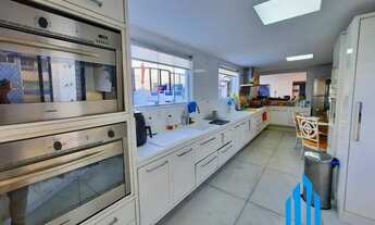 Imagem 4: Duplex com 6 suítes mais lazer privativo, com 4 vagas, vista privilegiada para o mar da Pr