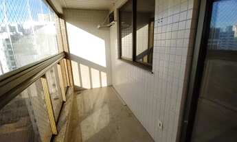 Imagem 2: Apartamento para aluguel possui 177 metros quadrados com 4 quartos