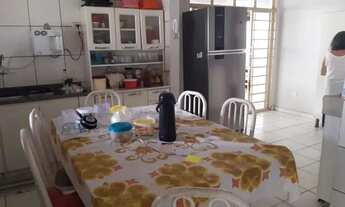 Imagem 5: Casa para Venda em Goiânia, Jardim América, 4 dormitórios, 1 suíte, 2 banheiros, 2 vagas