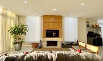 Imagem 2: Casa de condomínio para venda tem 185 metros quadrados com 4 quartos