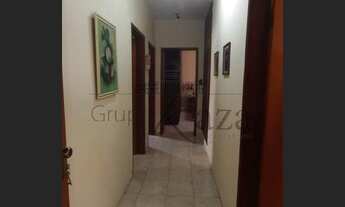 Imagem 6: Casa Residencial Comercial - Jacareí - 250m² - 3 Dormitórios ,sendo 01suite, 211 m²