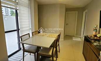 Imagem 3: Imóvel para aluguel possui 360 metros quadrados com 3 quartos em Centro - Florianópolis